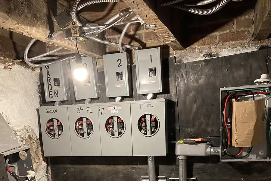 Professional Electrical Contractor in Brooklyn, NY Professional Electrical Contractor in Brooklyn, NY